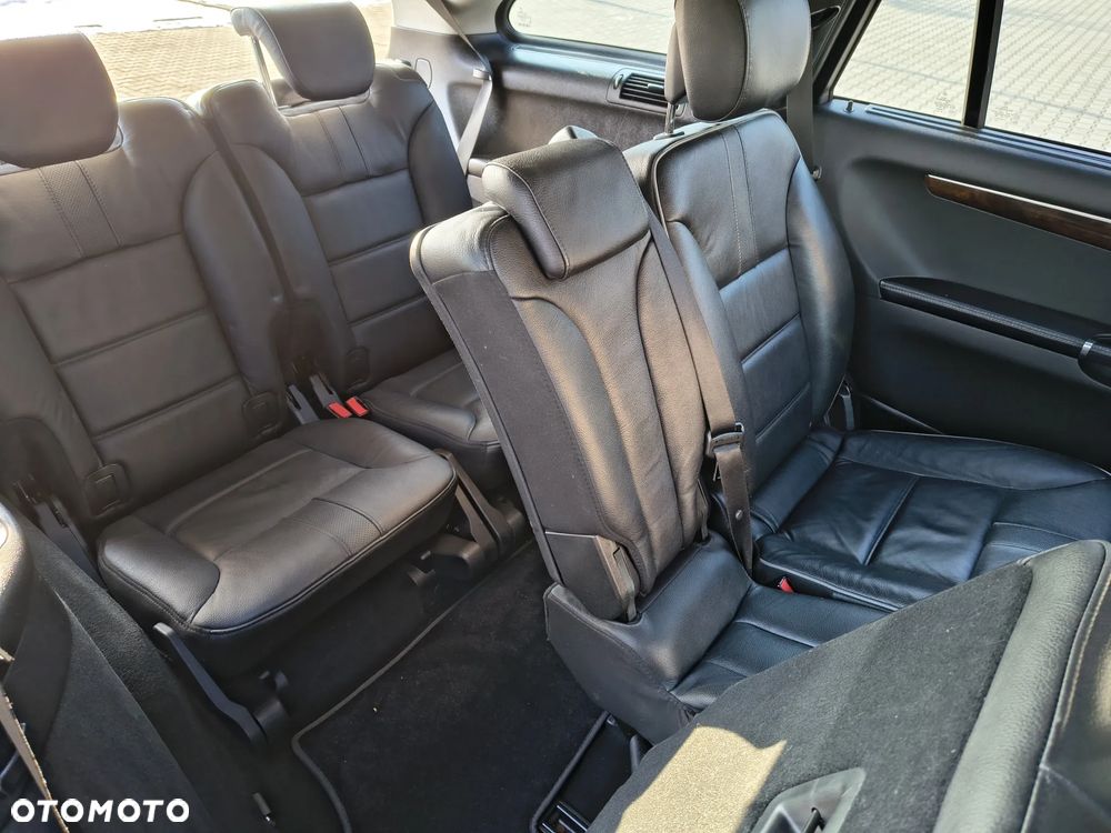 Mercedes-Benz Klasa R - 12