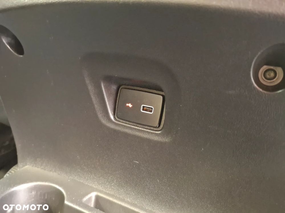 Peugeot Boxer 2020 Rok Furgon VAN L2H2 Kamera Cofania Nawigacja Fabryczna TomTom Światła LED Klimatyzacja Automatyczna Tempomat Niski Przebieg - 28