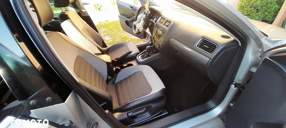 Volkswagen Jetta 2.0 TSI Highline DSG - 10