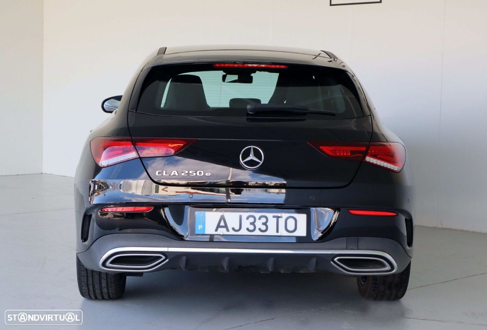 Mercedes-Benz CLA 250 e Shooting Brake AMG Line - 6