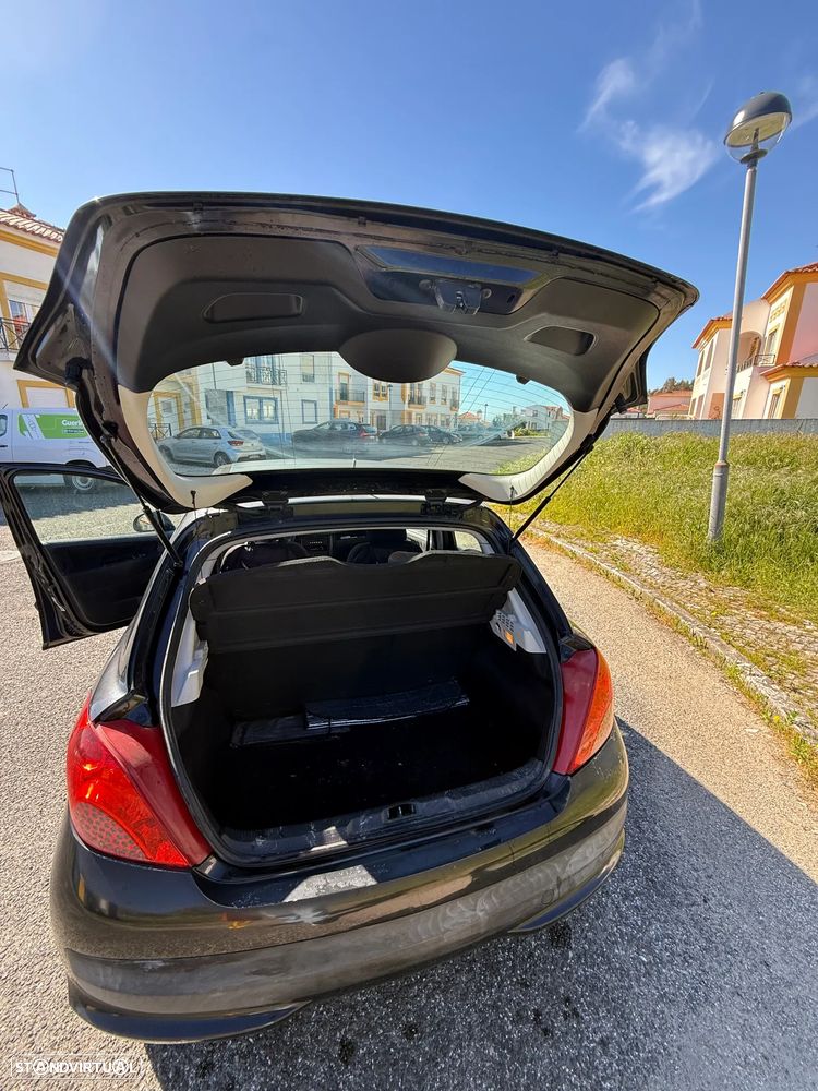 Peugeot 207 1.4 HDi Trendy - 12