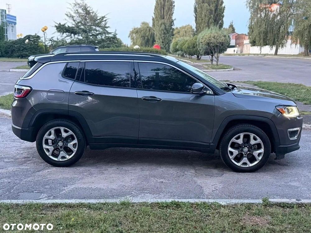 Jeep Compass - 9