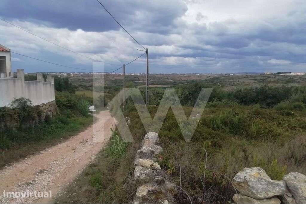 Terreno rústico com 1600m2 na Tojeira, 5 minutos praia do Magoito - Grande imagem: 4/23