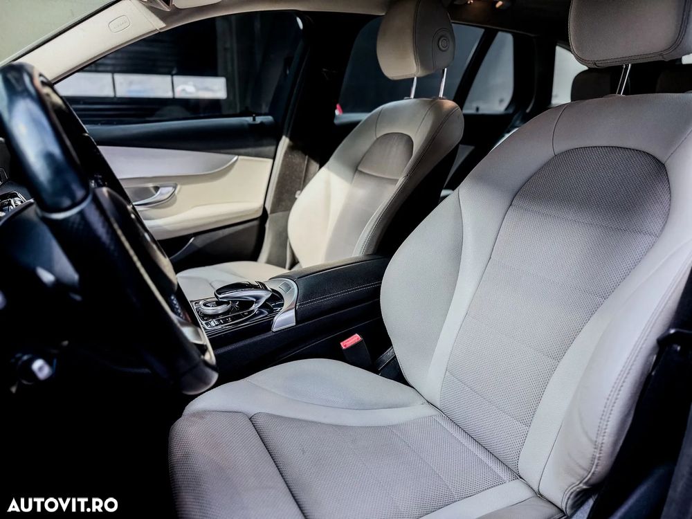 Mercedes-Benz C - 23