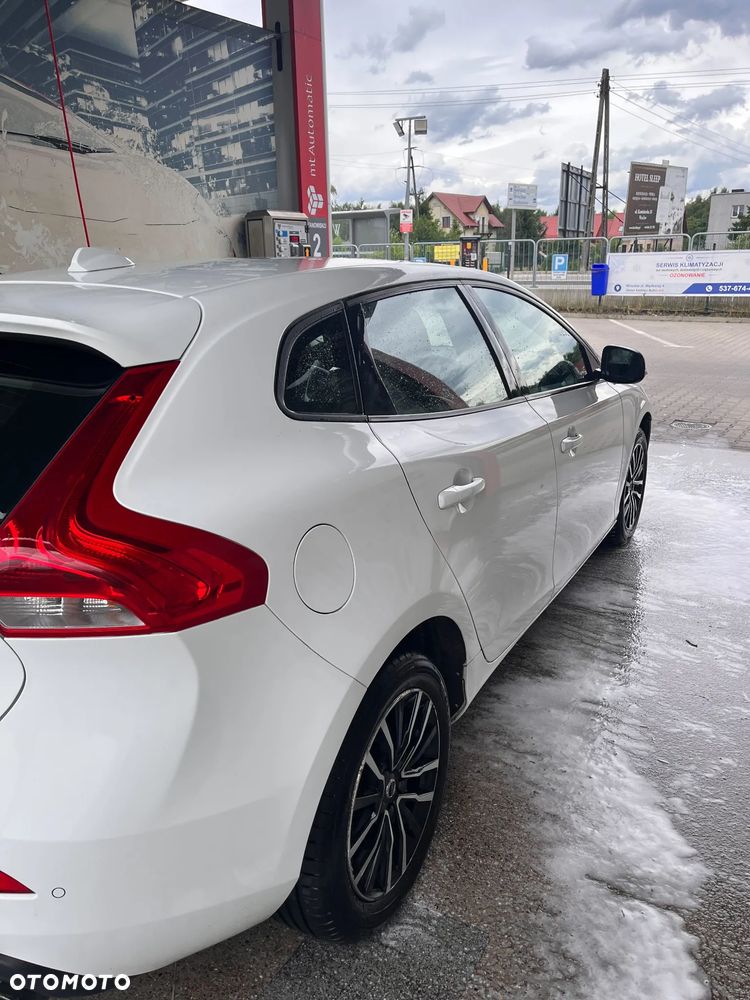 Volvo V40 T3 Drive-E Momentum - 6