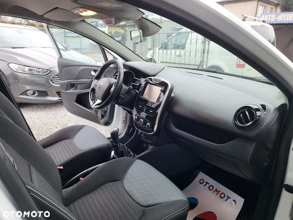 Renault Clio - 21