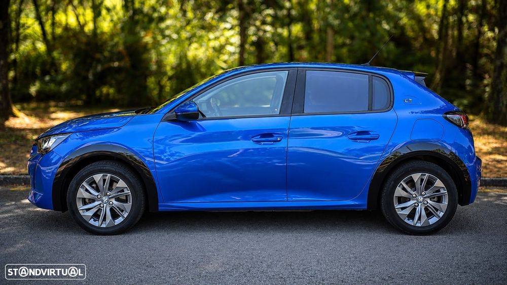 Peugeot e-208 50 kWh Allure - 24