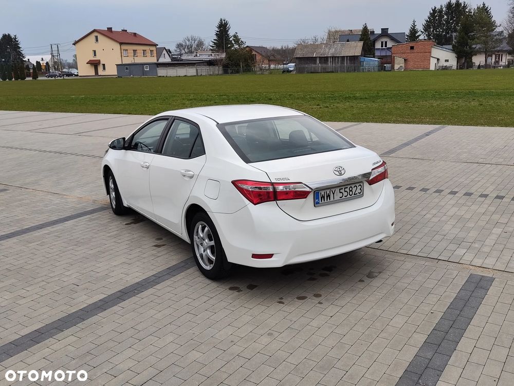 Toyota Corolla 1.6 Comfort - 13