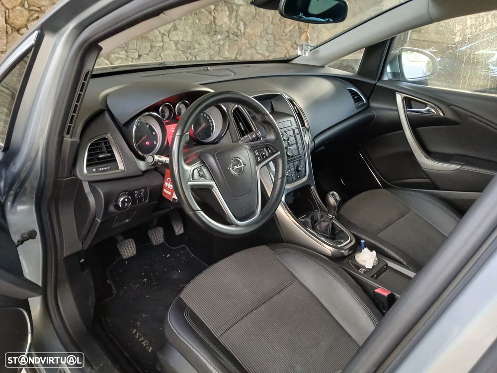 Opel Astra 1.7 CDTI Cosmo - 8