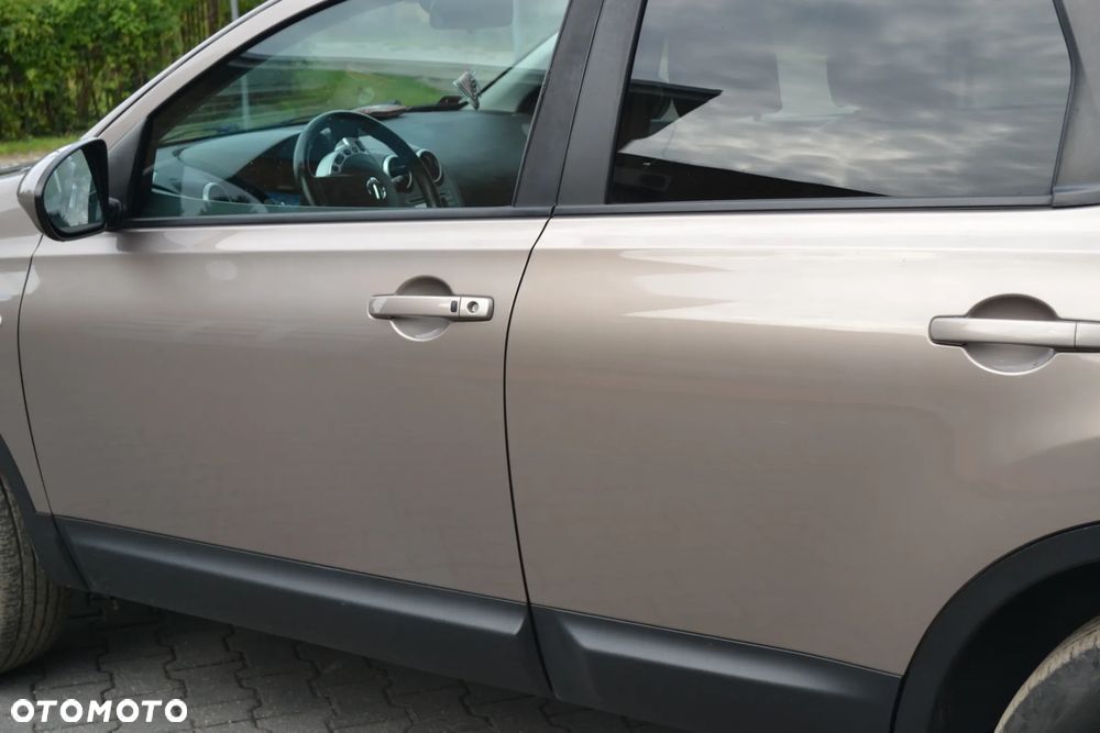 Nissan Qashqai 2.0 dCi Tekna EU5 - 11