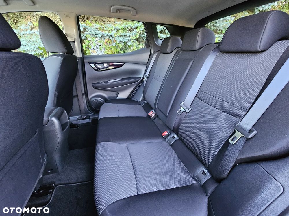 Nissan Qashqai 1.2 DIG-T N-Connecta - 36