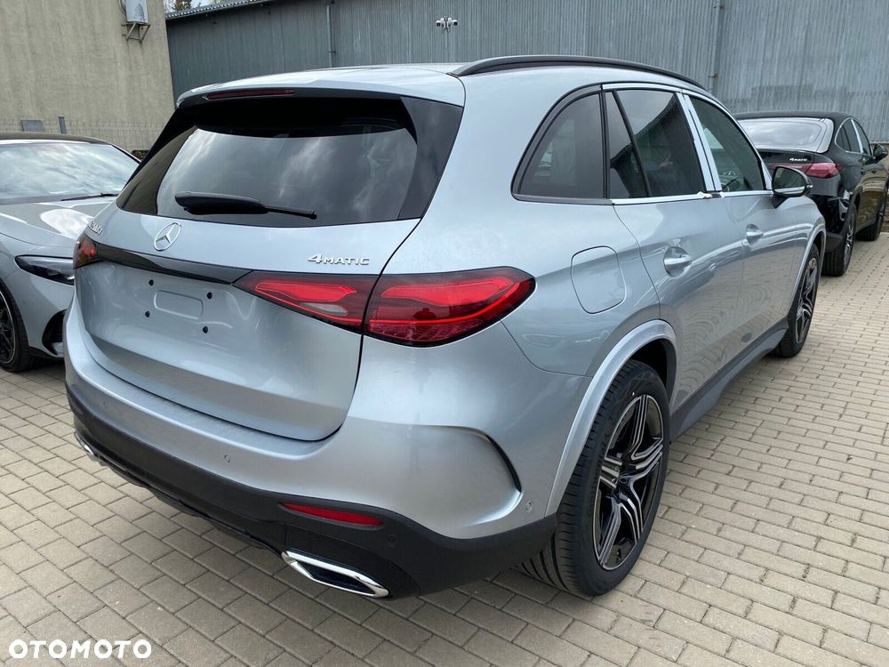Mercedes-Benz GLC - 4