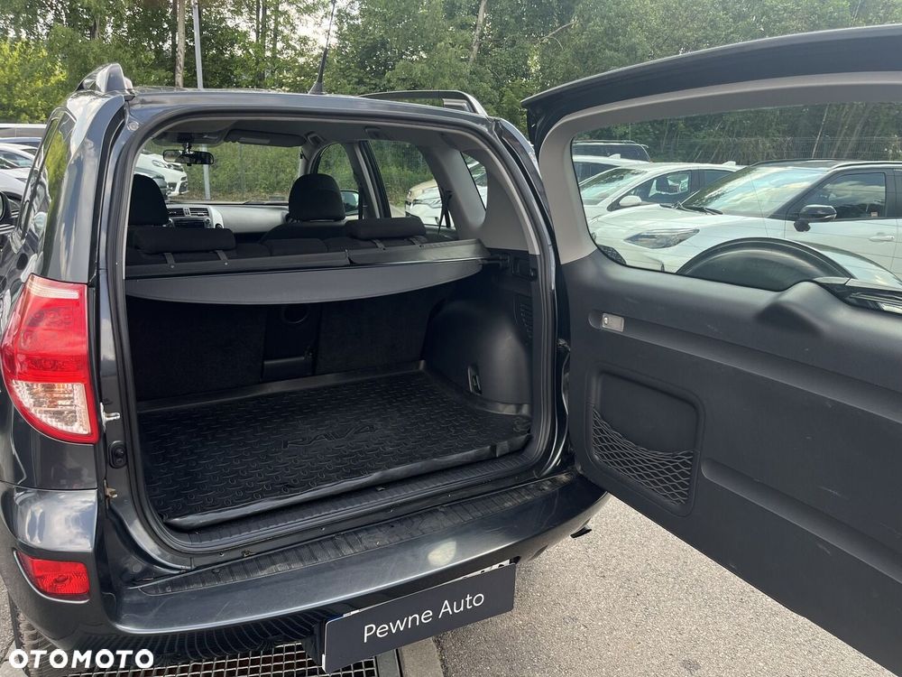 Toyota RAV4 2.0 VVT-i Sol - 13