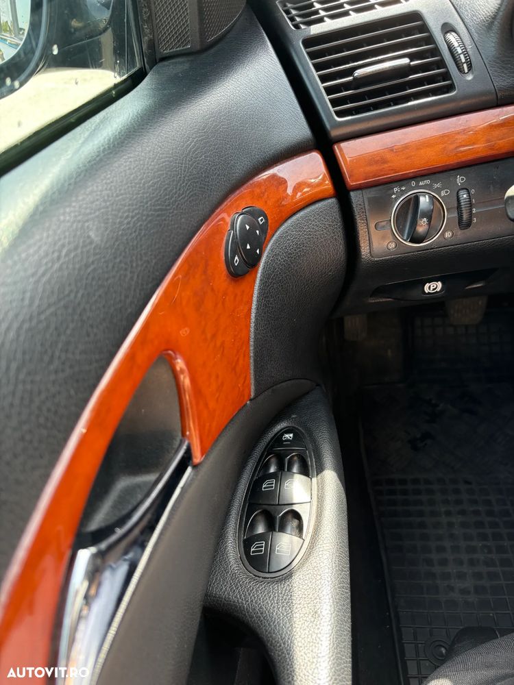 Mercedes-Benz E - 15