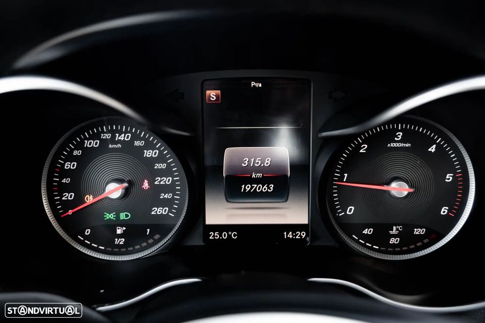 Mercedes-Benz C 200 d Avantgarde - 12