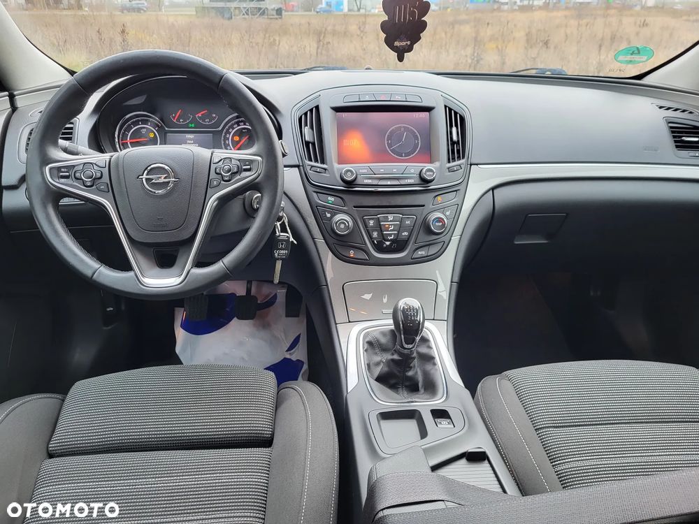 Opel Insignia - 10