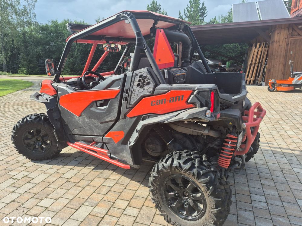 Can-Am Maverick - 2
