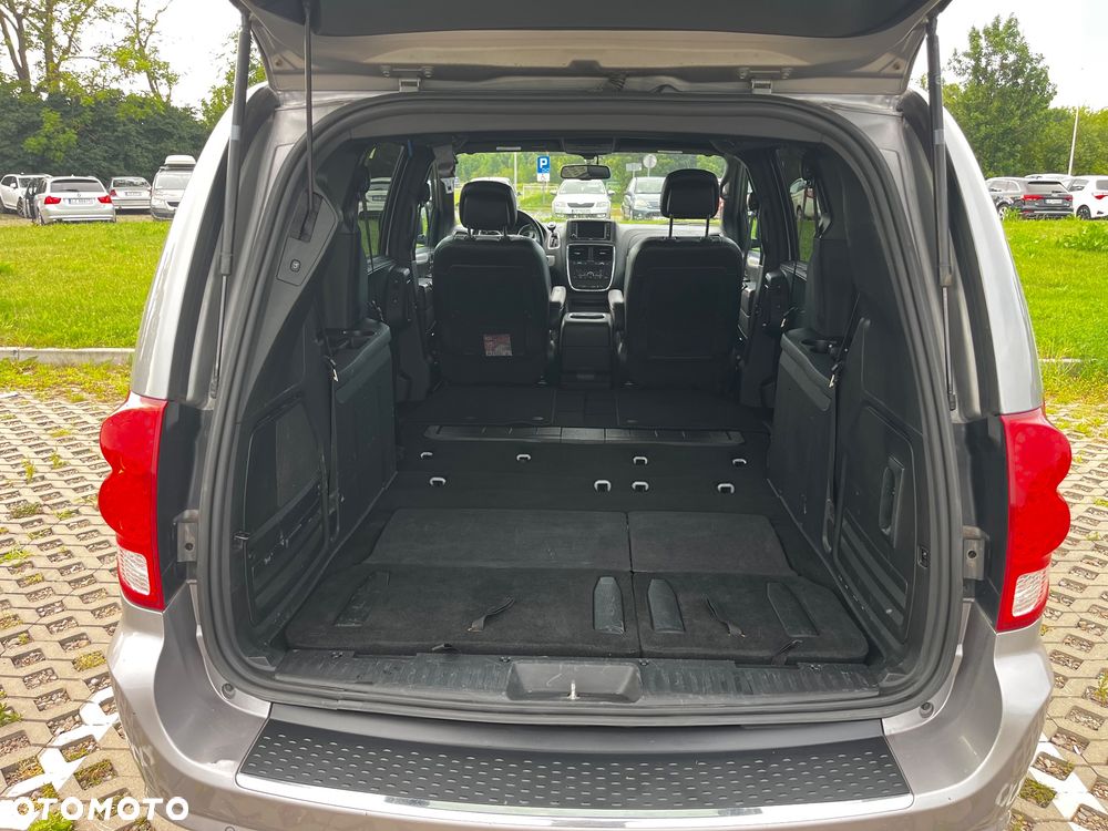 Dodge Grand Caravan 3.6 R/T - 17
