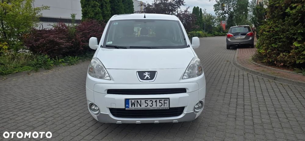 Peugeot Partner 2010 photo 2