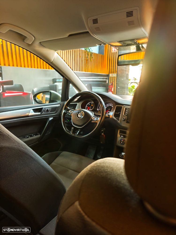 VW Golf Sportsvan - 7