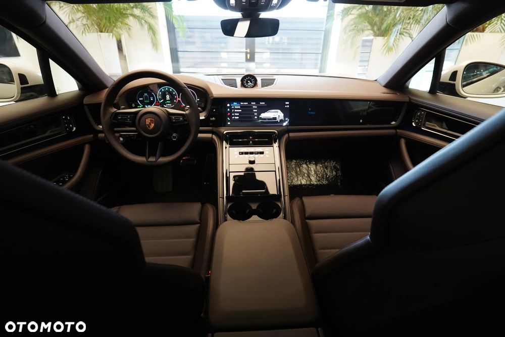 Porsche Panamera - 10