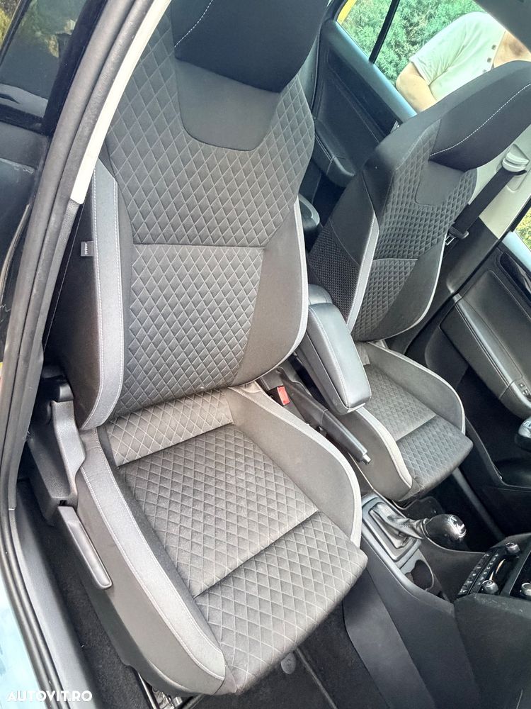 Skoda RAPID 1.0 TSI DSG Style - 12