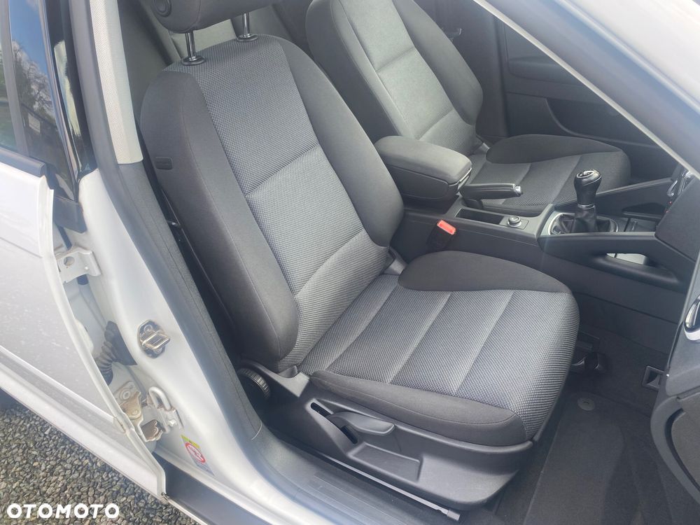 Audi A3 Sportback 1.6 Attraction - 27