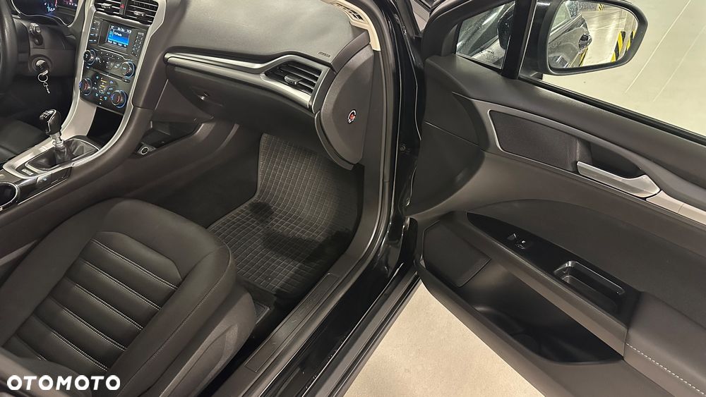 Ford Mondeo - 16