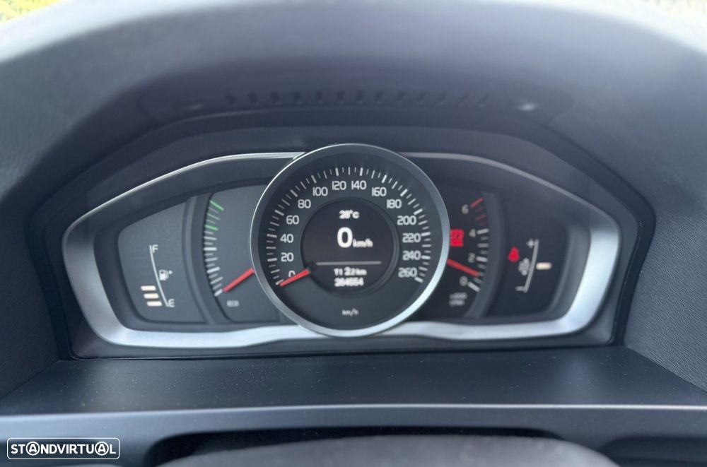 Volvo V60 1.6 D2 Drive Momentum Start/Stop - 20