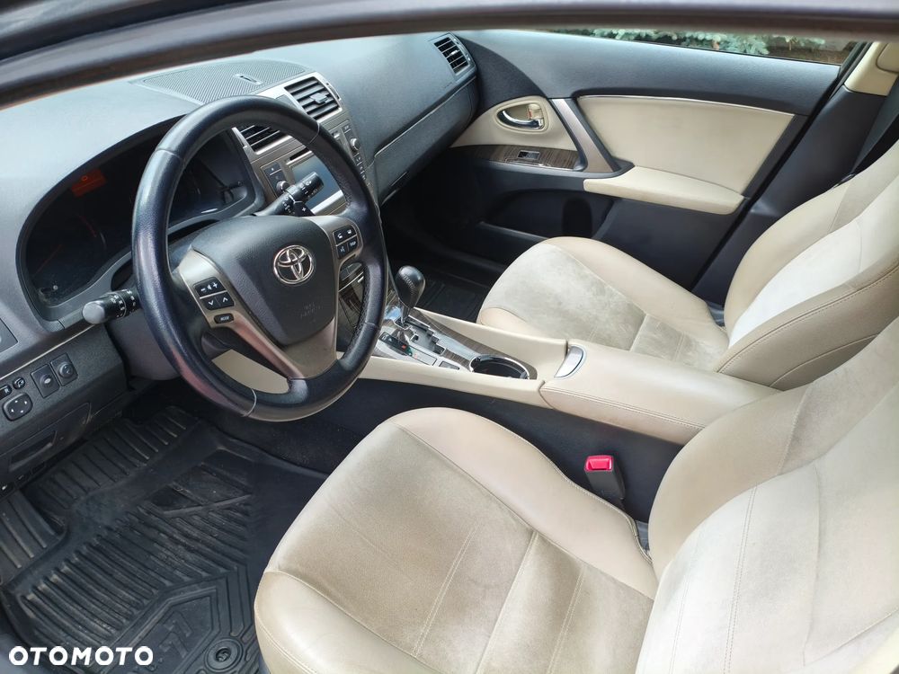 Toyota Avensis 2.0 Prestige MS - 8