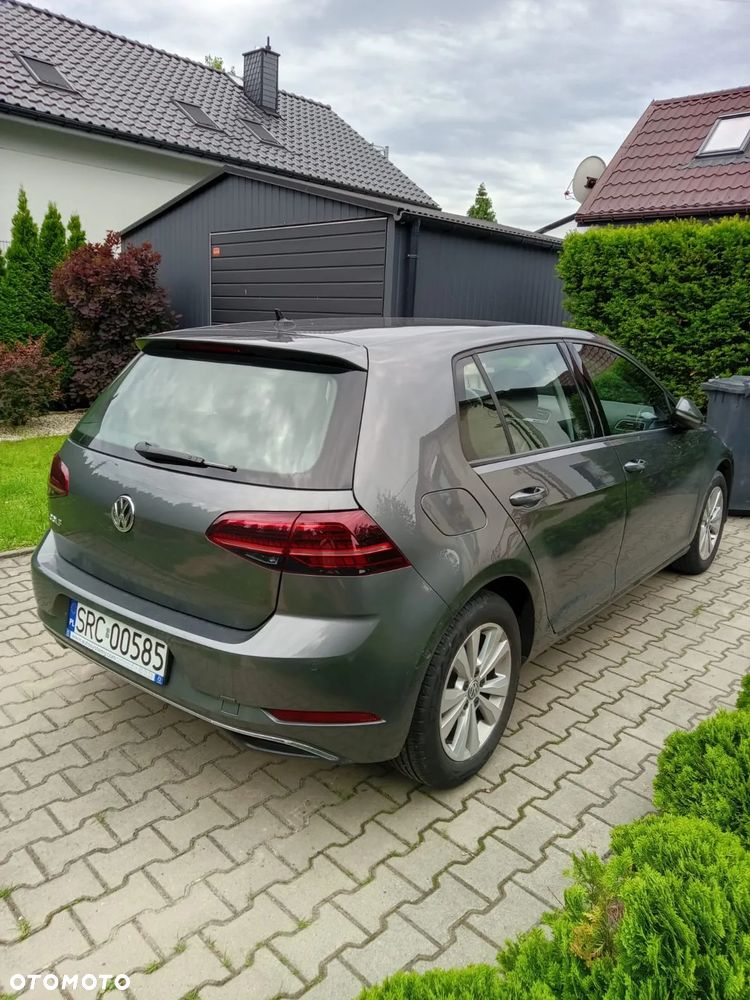 Volkswagen Golf - 2