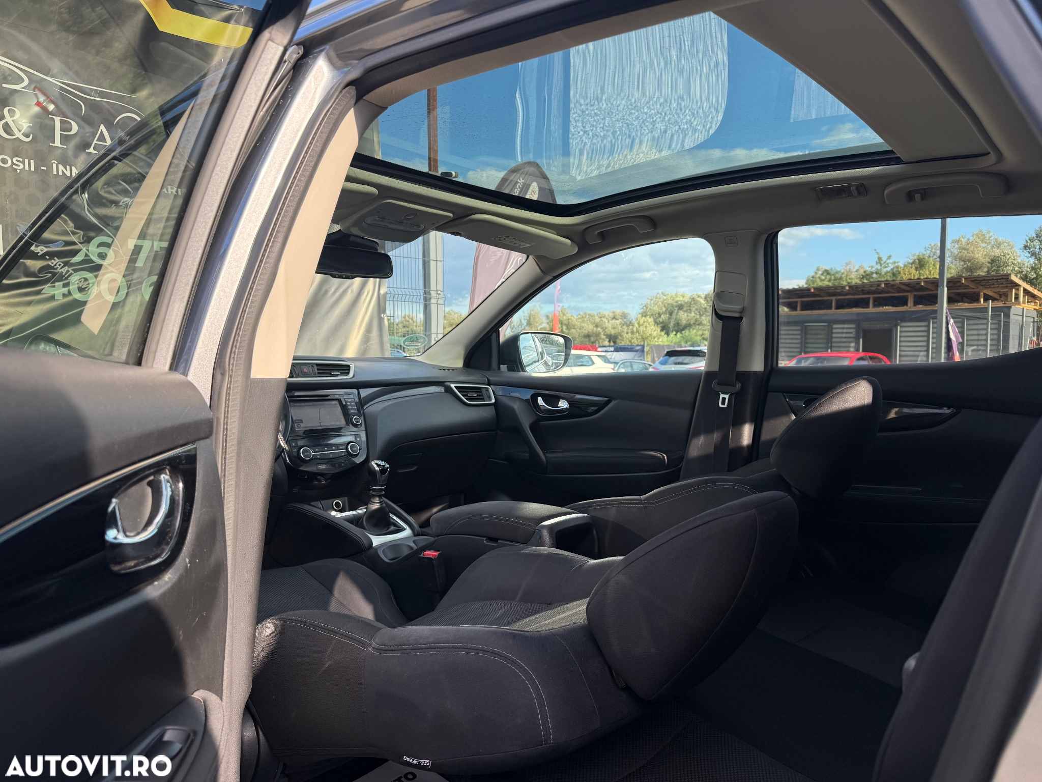 Nissan Qashqai 1.6 DCI N-Connecta - 20
