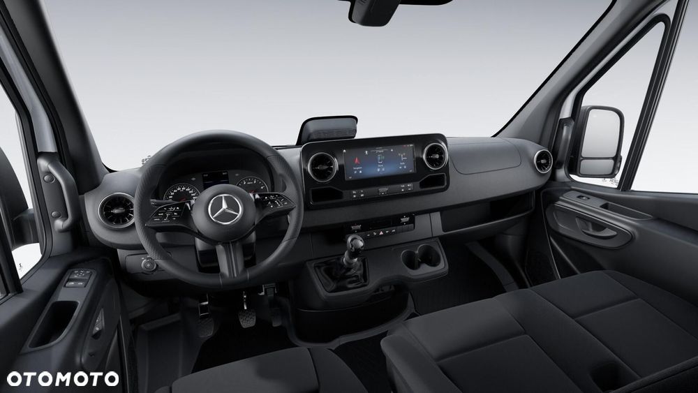 Mercedes-Benz Sprinter - 4
