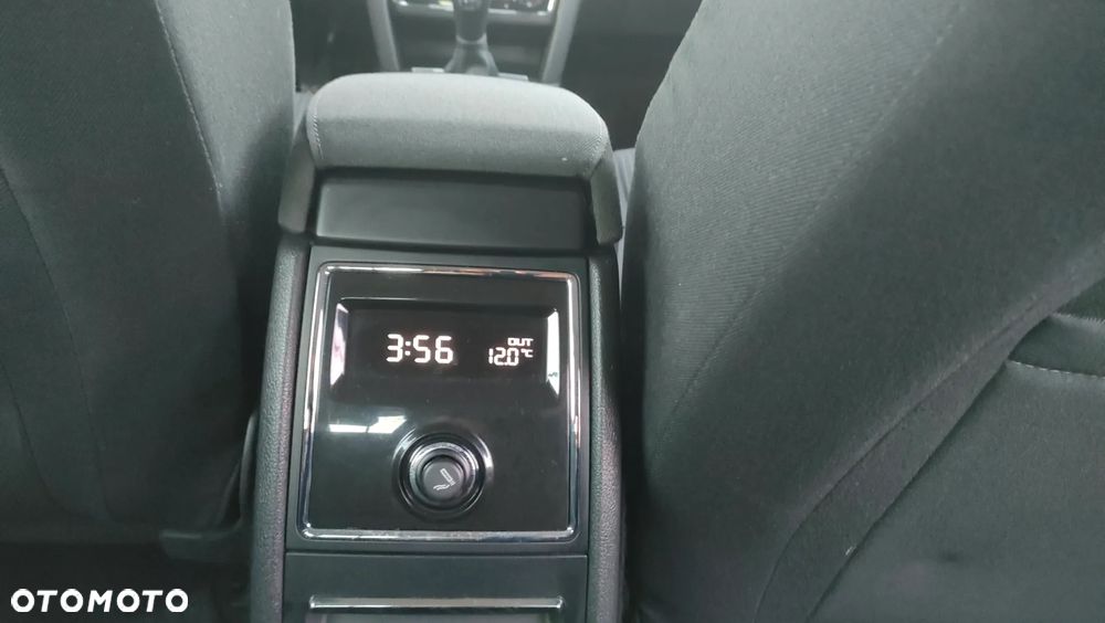 Skoda Superb 1,9 TDI Comfort - 16