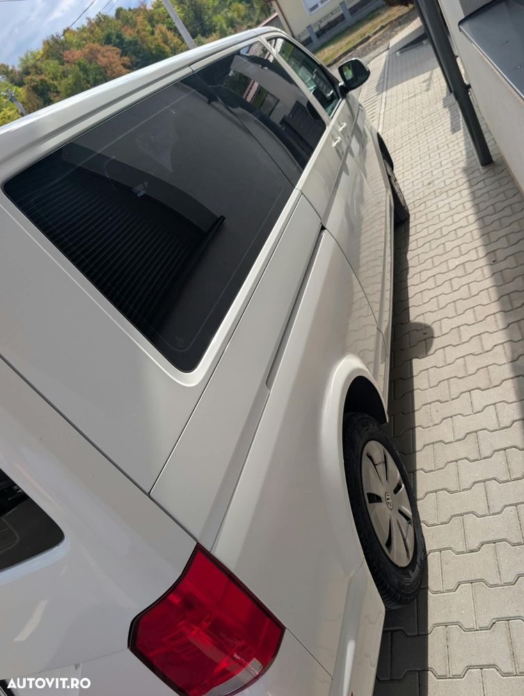 Volkswagen Caravelle - 4