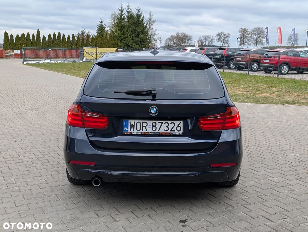 BMW Seria 3 316d Sport Line - 12