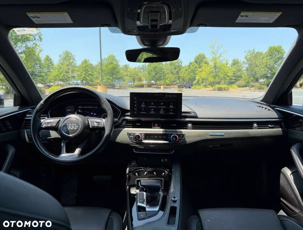 Audi A4 Limousine - 8