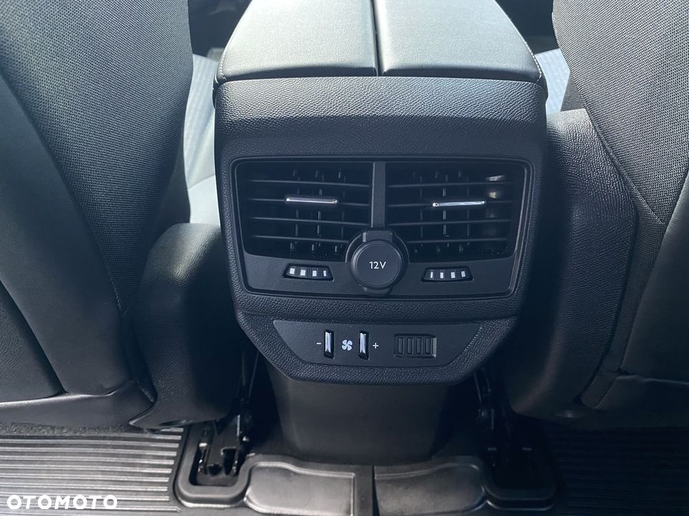 Peugeot 5008 1.5 BlueHDi Allure Pack S&S EAT8 - 29