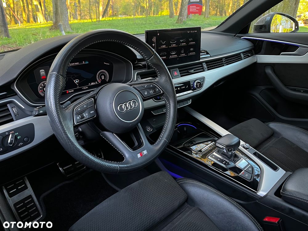 Audi A4 Avant 35 TFSI mHEV S Line S tronic - 17