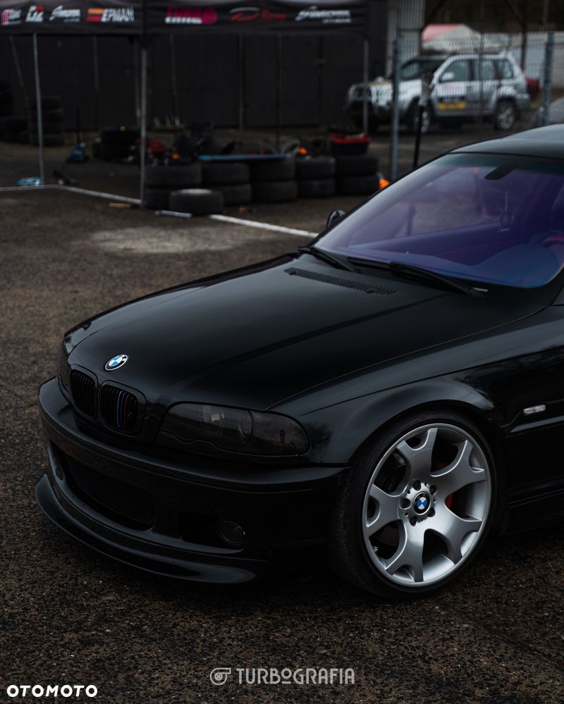 BMW Seria 3 330Ci - 25