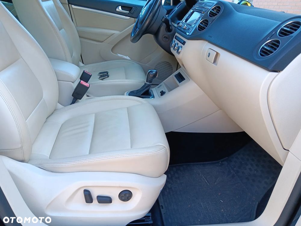 Volkswagen Tiguan - 8