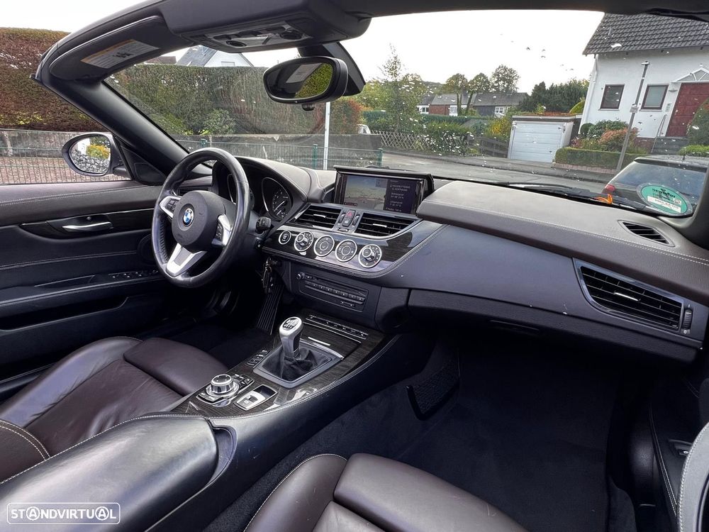 BMW Z4 sDrive20i - 14