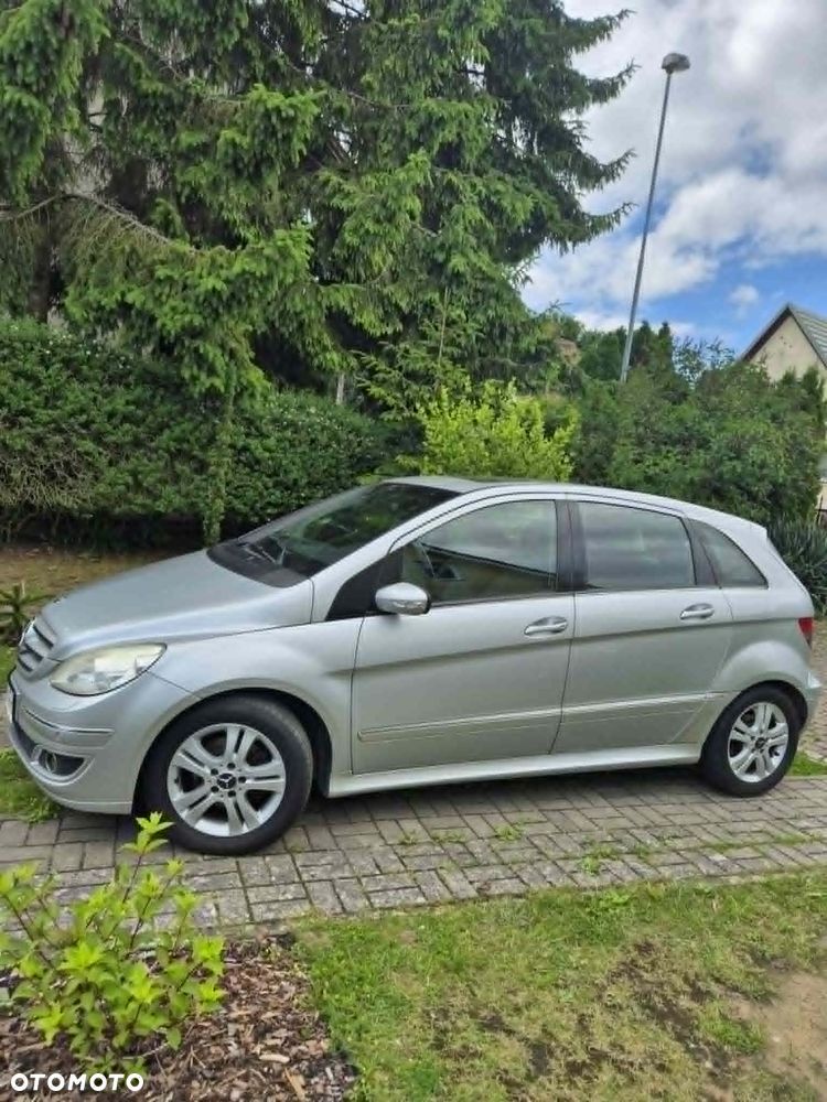 Mercedes-Benz Klasa B 200 CDI - 1