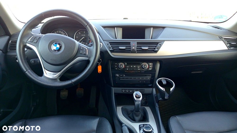 BMW X1 xDrive20d xLine - 30