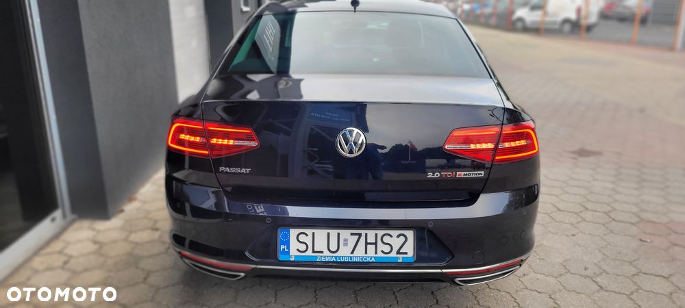 Volkswagen Passat 2.0 TDI Bi-Turbo BMT 4Mot Highline DSG - 9