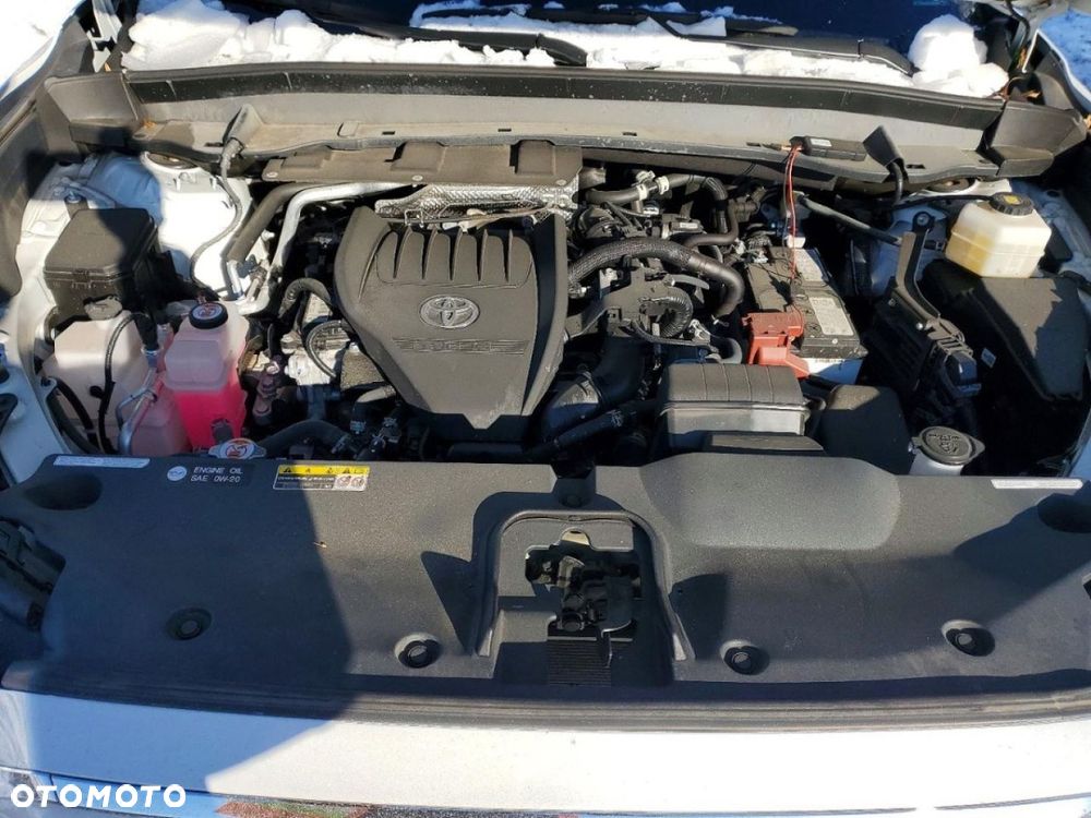Toyota Grand Highlander - 12