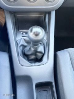 VW Golf 1.4i Confortline - 24