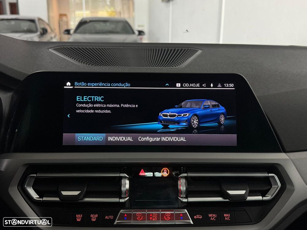 BMW 330 e Pack M Auto - 35