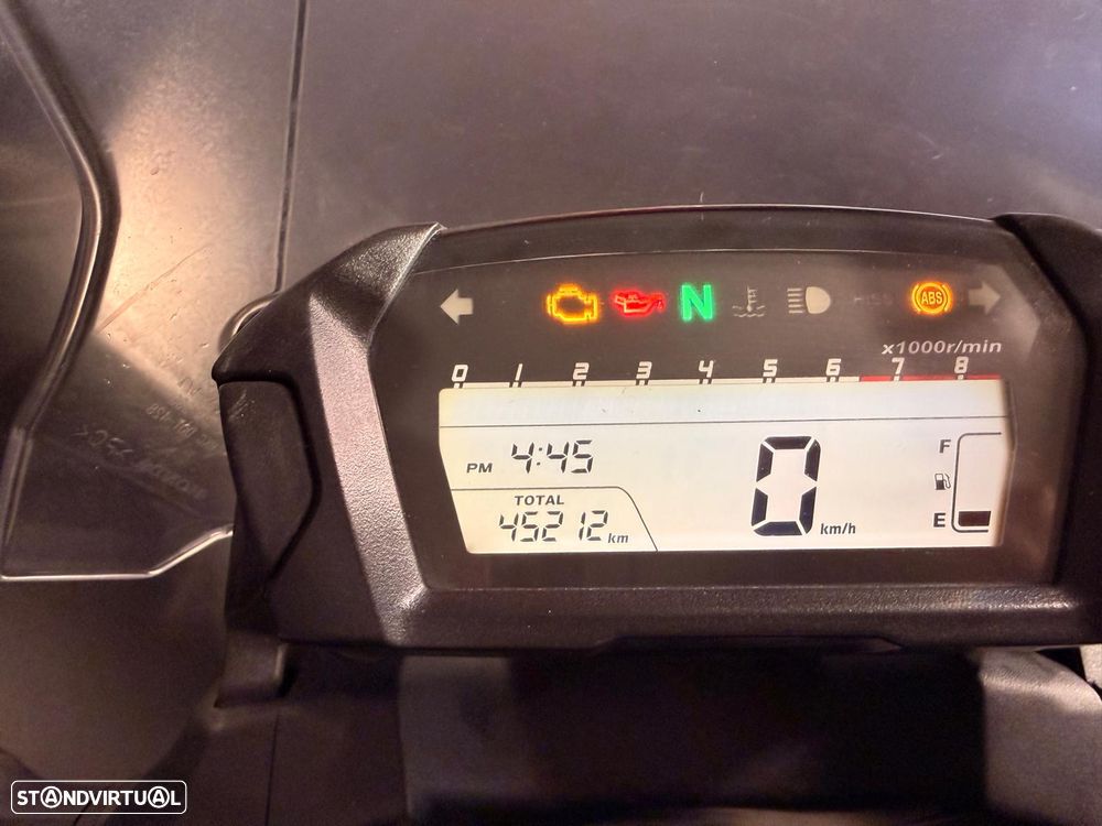 Honda NC700X - 12
