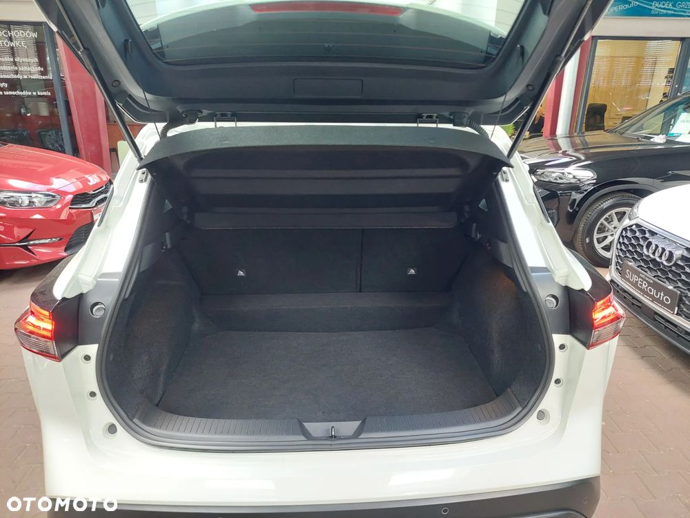 Nissan Qashqai 1.3 DIG-T mHEV N-Connecta Xtronic - 13